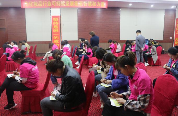弘上微企業(yè)內(nèi)訓(xùn)-湖南中堅力量.jpg